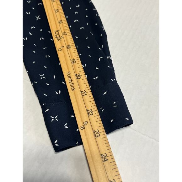 Banana Republic Classic Fit Oversized Button Up Top Drapey Abstract Blue Small - Picture 11 of 13